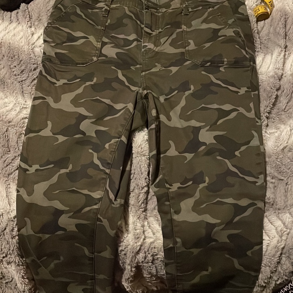 Torrid Camouflage Skinny Jeans - Picture 10 of 14